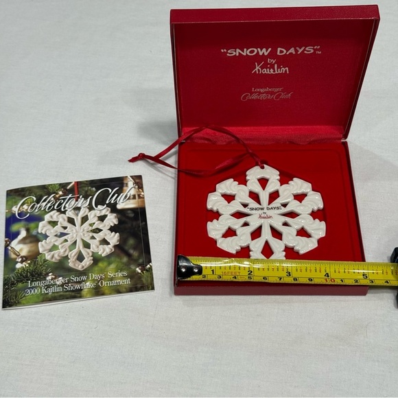 2000 Longaberger Collectors Club Kaitlin White Ceramic Snowflake Ornament - Picture 2 of 5